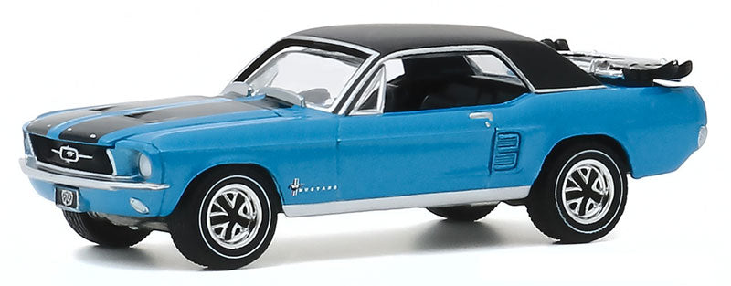 Greenlight Hobby Exclusive - 1967 Ford Mustang Coupe 'Ski Country Special' (Vail Blue)