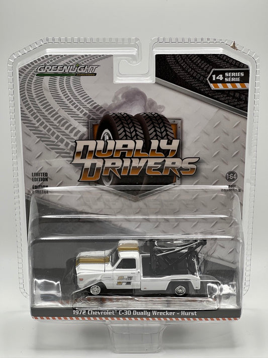 Greenlight Dually Drivers - Chevrolet C-30 Dually Wrecker 1969 (bleu et noir avec flammes)