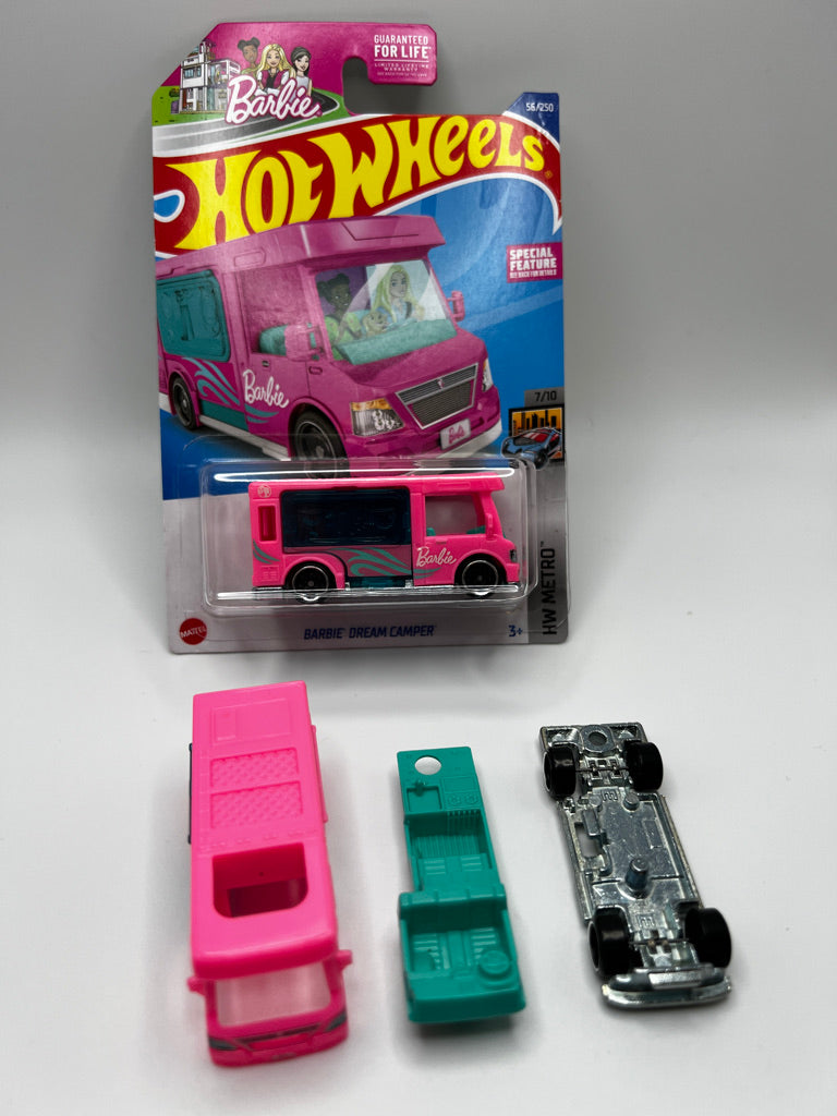 Hot Wheels Barbie Dream Camper with Unspun Barbie Camper