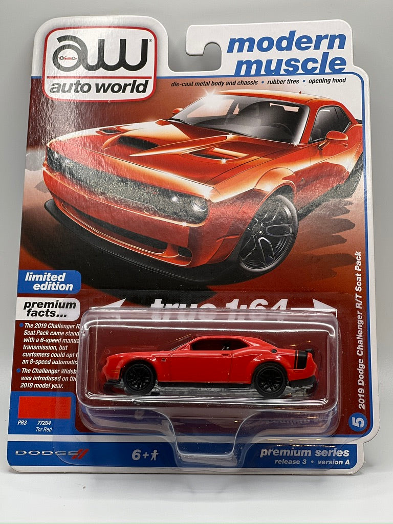 Auto World Modern Muscle - Dodge Challenger R/T 2019 Scat Pack (rojo Tor)