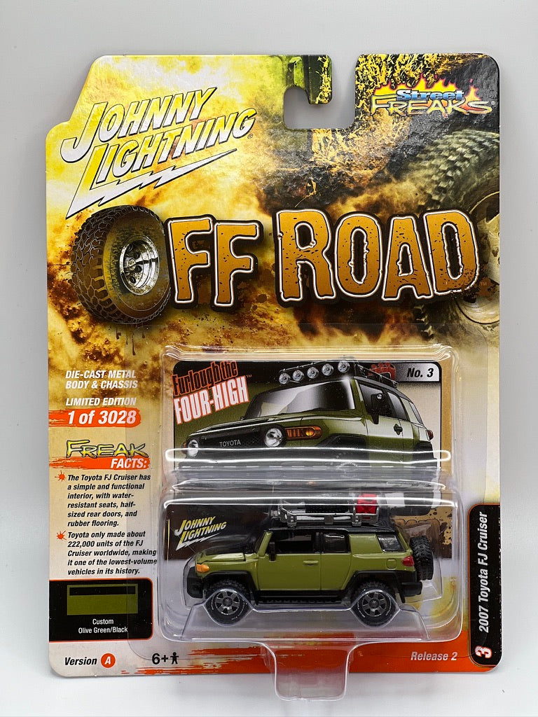 Johnny Lightning Street Freaks - Off Road - Toyota FJ Cruiser 2007 (verde oliva personalizado)