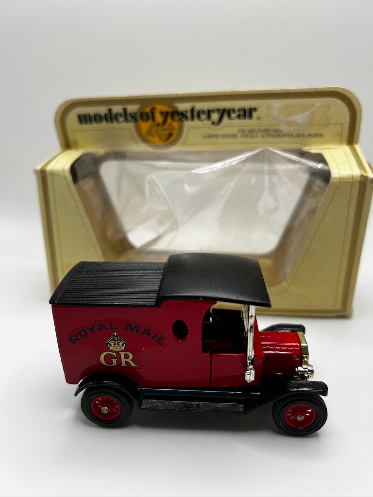 Matchbox Models of Yesteryear - 1912 Ford Model T