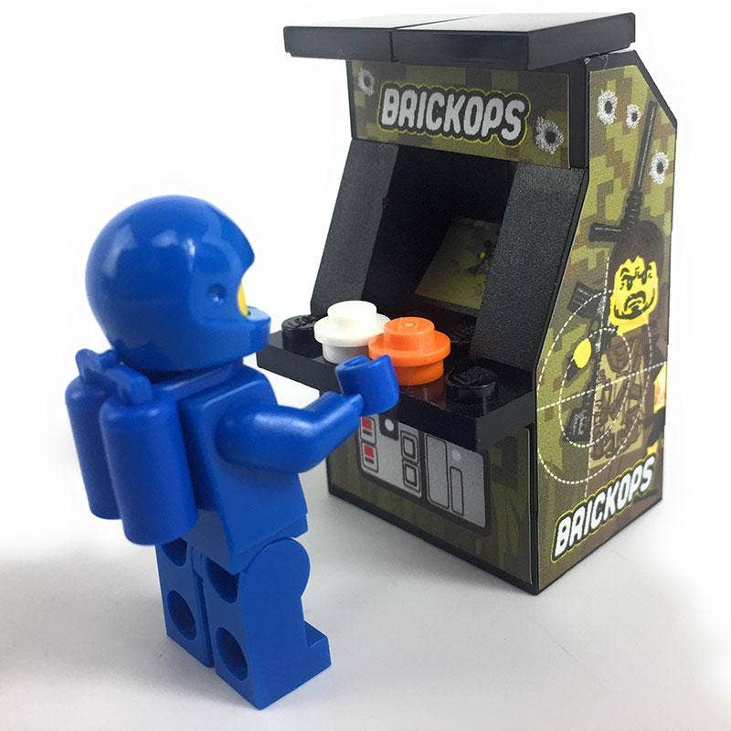 B3 Customs® - Brick Ops - Máquina recreativa LEGO personalizada