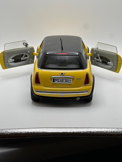 Solido Diecast - New MINI Cooper (Yellow)