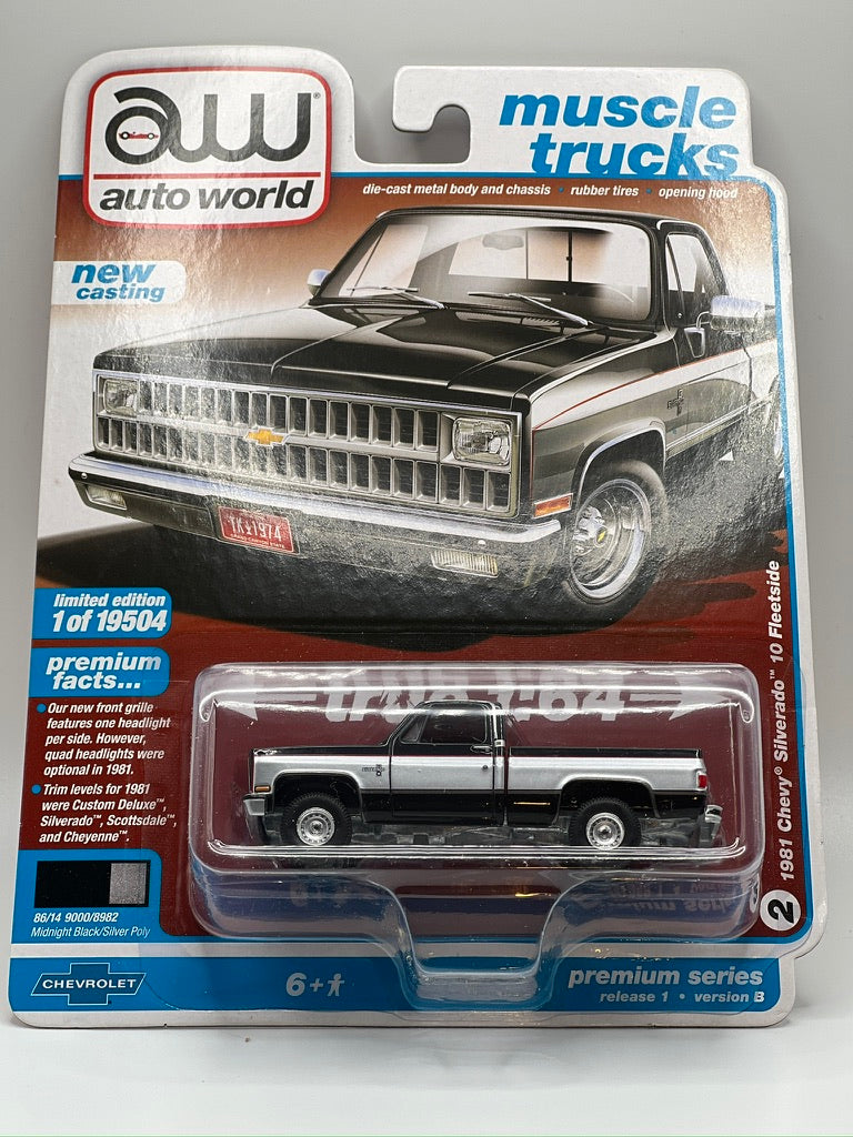 Auto World Muscle Trucks - 1981 Chevy Silverado 10 Fleetside (negro medianoche/plata)