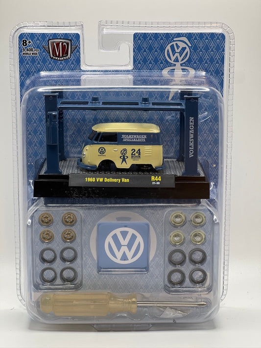 M2 Machines Model Kit (Volkswagen Specialists) 1960 VW Delivery Van (R44)