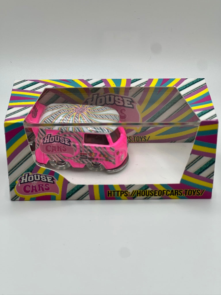 House of Cars - Custom VW Delivery Van/Kombi (Pink)