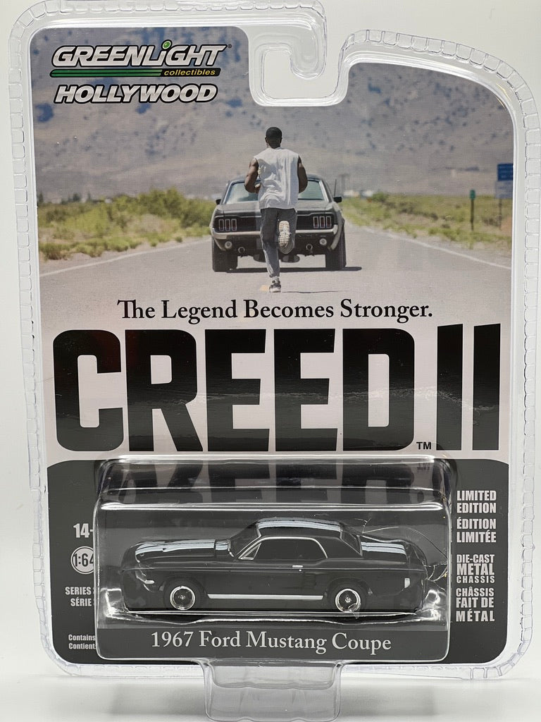 Greenlight Hollywood - Creed II - Ford Mustang Coupe 1967 de Adonis Creed (negro con rayas blancas)