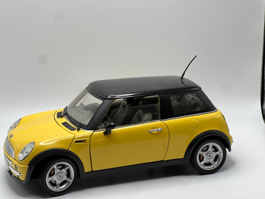 Solido Diecast - New MINI Cooper (Yellow)