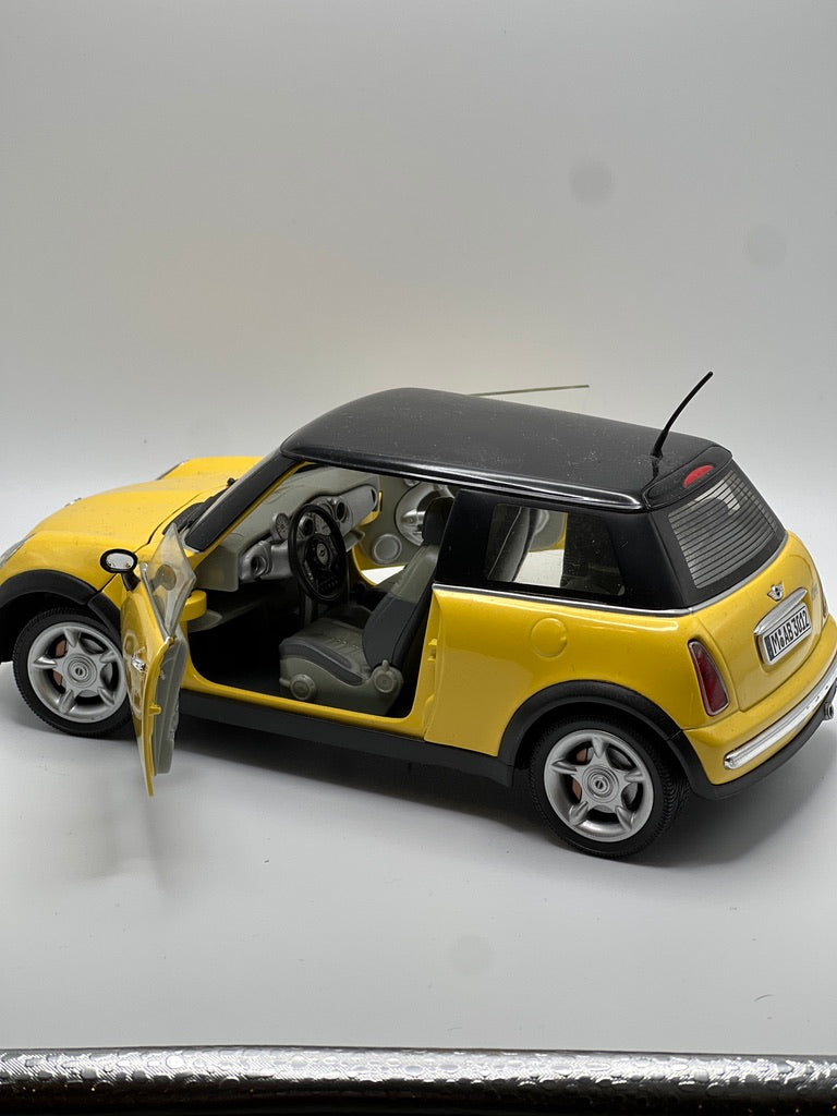 Solido Diecast - New MINI Cooper (Yellow)