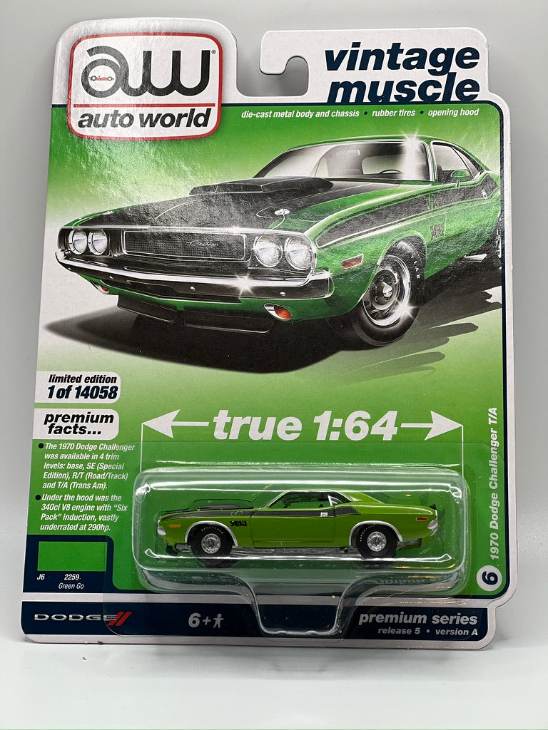 Auto World Vintage Muscle - 1970 Dodge Challenger T/A (Green Go)