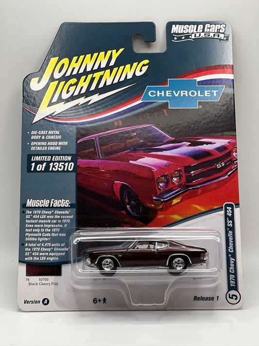 Johnny Lightning Muscle Cars USA - Chevy Chevelle SS 454 1970 (cereza negra) - Versión 2022 1A