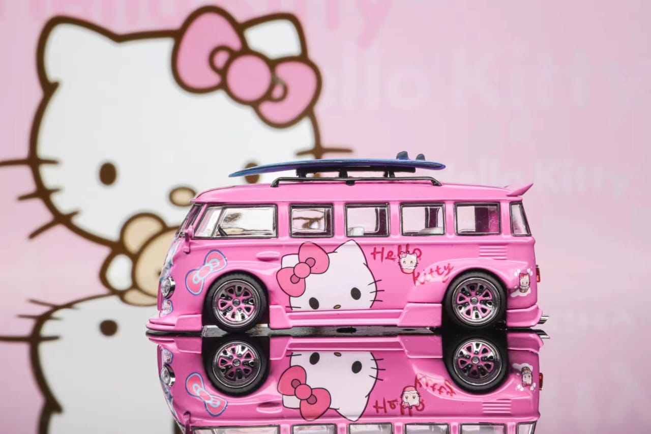 Liberty64 Volkswagen T1 Panel Widebody modified  with Surfboard (Pink Hello Kitty Livery)