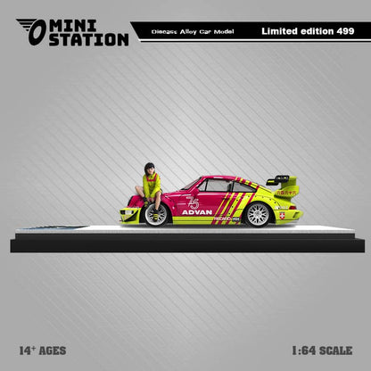 Mini Station RWB 964 SAMURAI Cyberpunk 2077 librea (negro/amarillo) Sin figura