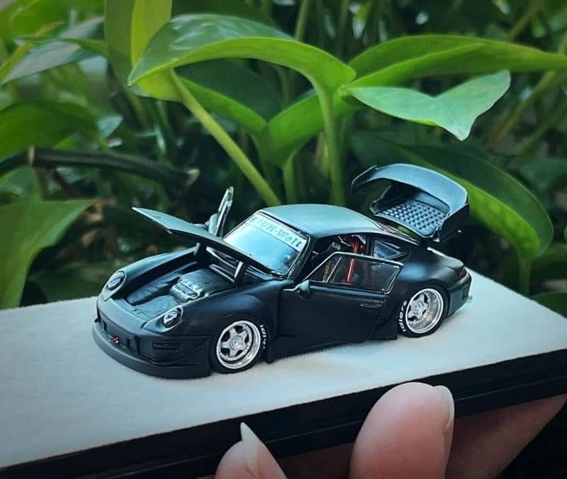 PGM Porsche RWB993 (Matte Black w/silver wheels)