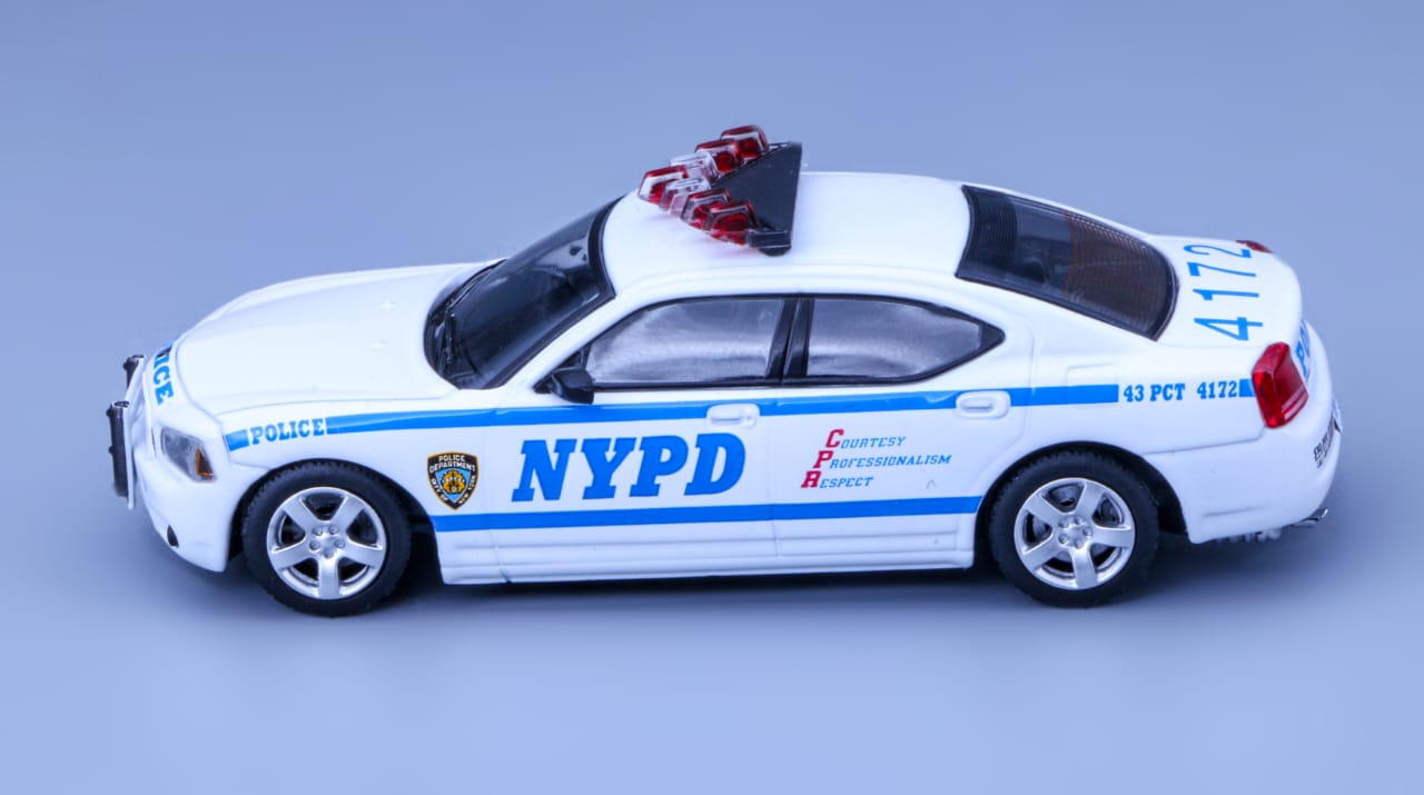 (PREORDER) Rollin' 64 - 2008 Dodge Charger (NYPD)