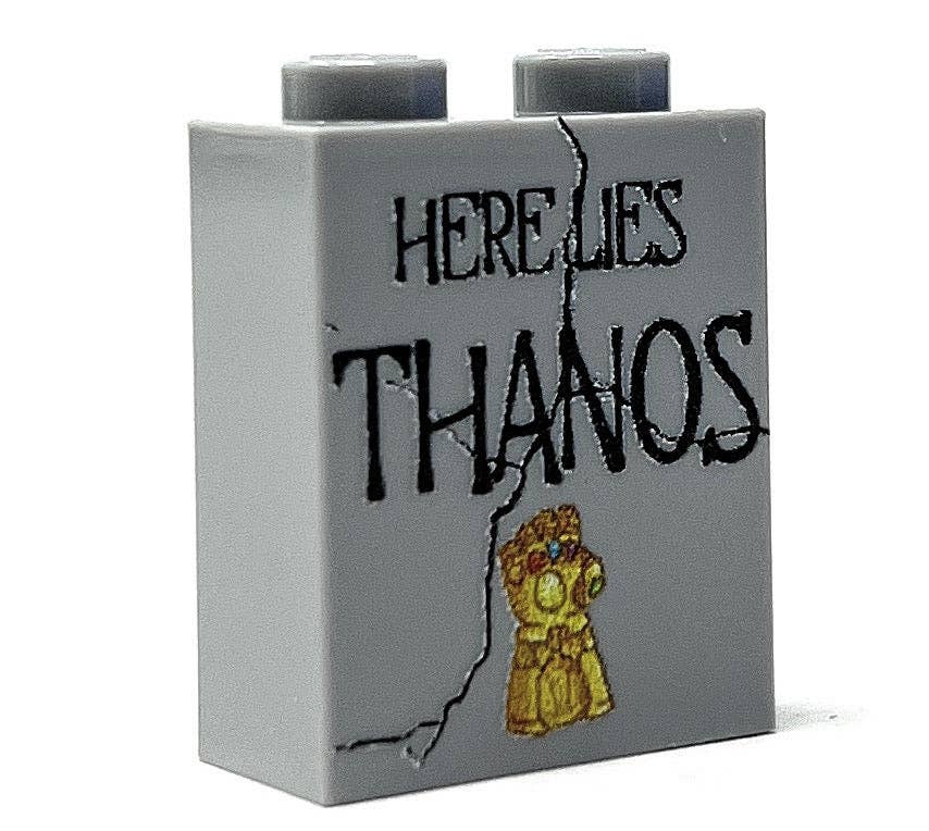 B3 Customs - Thanos Tombstone (Halloween) (1x2x2 Brick)