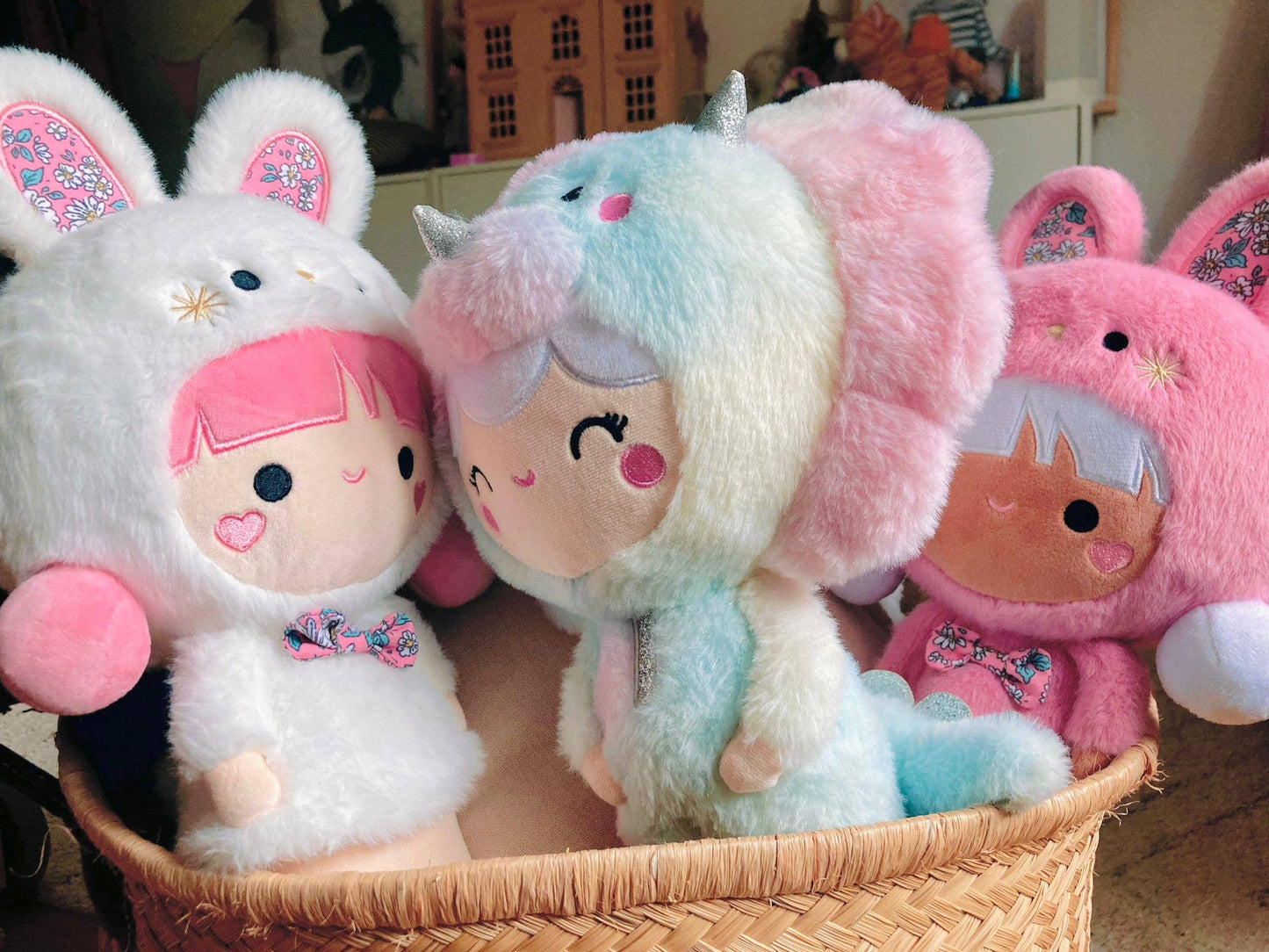 Momiji Plush Doll - Roarsome Rainbow