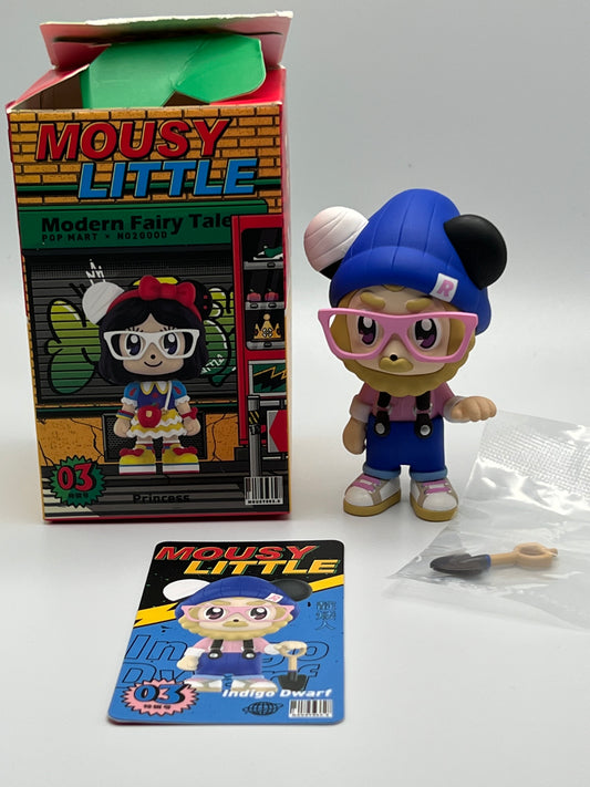 Pop Mart Cuentos de hadas modernos Mousy Little: Indigo Dwarf