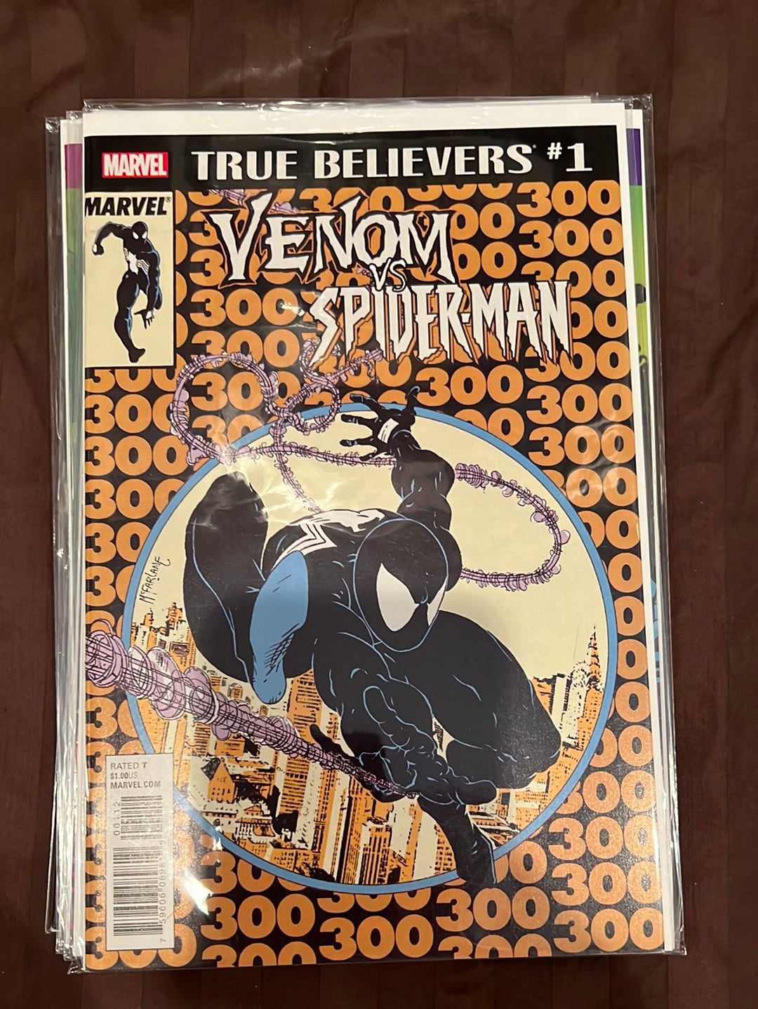 Venom Runs et variantes de couvertures/titres