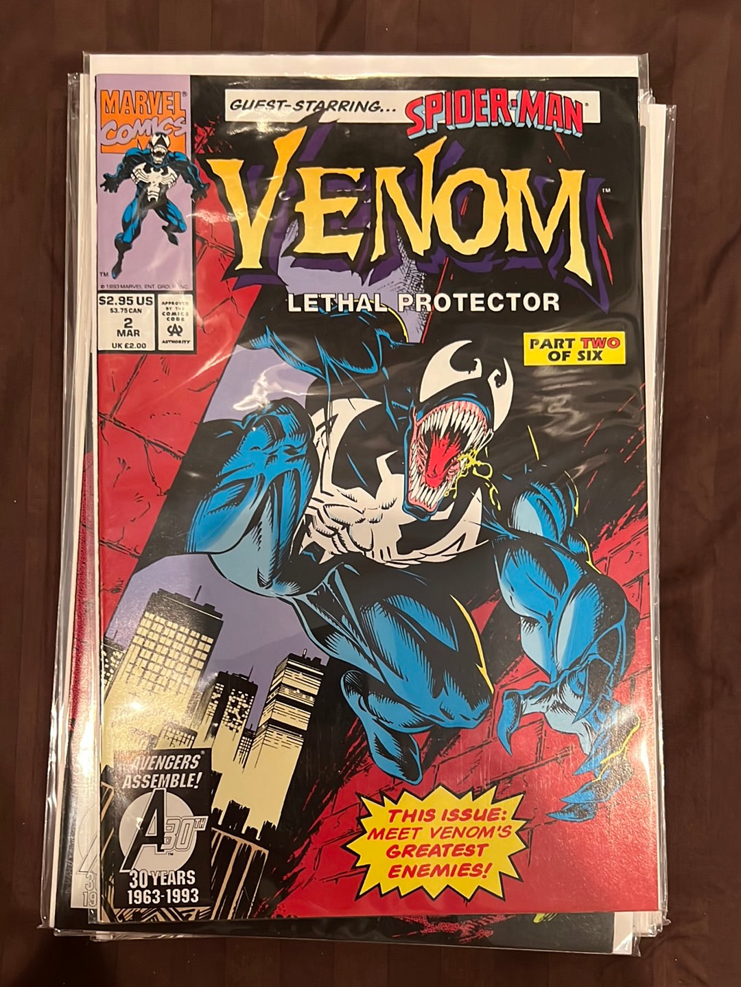 Venom Runs et variantes de couvertures/titres